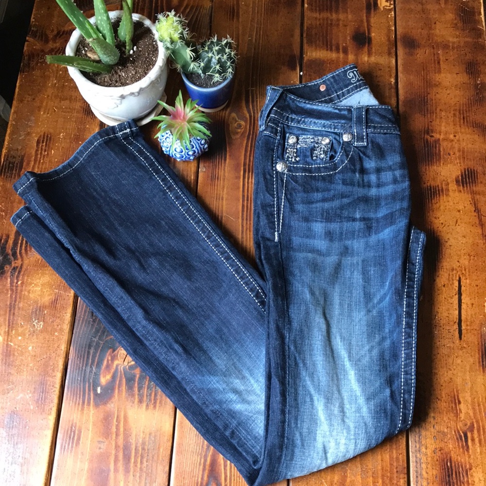 Miss Me buckle jeans